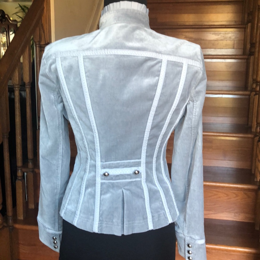 White House Black Market Light Gray Velvet Fitted Blazer - Picture 3 of 9